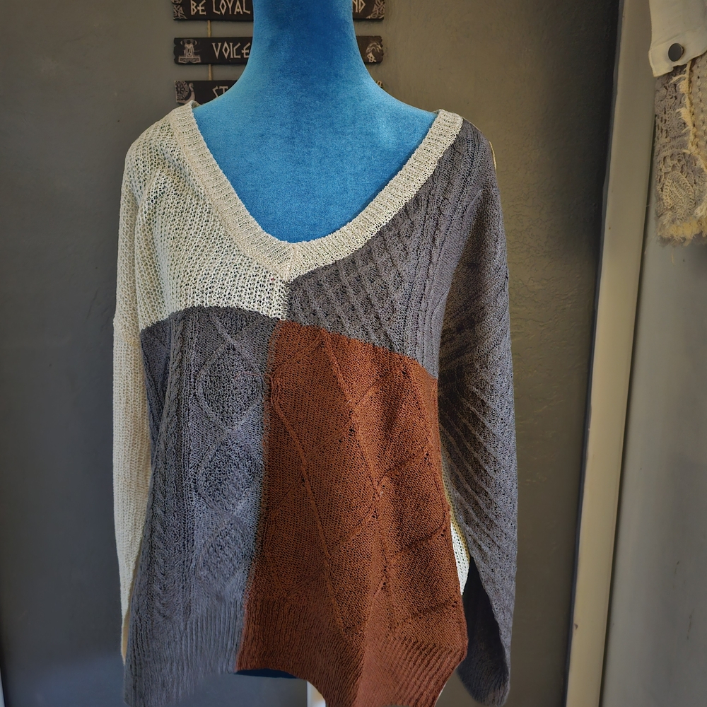 Elegant Patchwork V-Neck Sweater - image 1